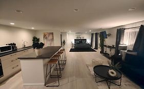 Beautiful Studio With Parking Near Cbd And Port Hills